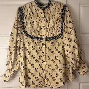Fox & Hen Ecru Block Print Pleated Blouse